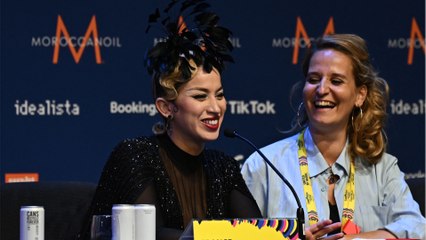 VOICI : « Beaucoup, beaucoup de stress " : les confidences de La Zarra à quelques heures de la finale de l’Eurovision