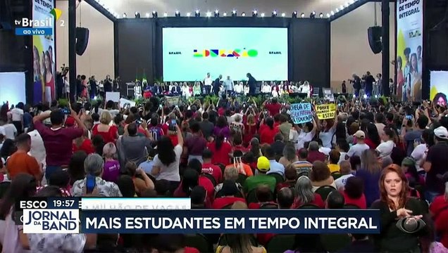 Lula lança programa para mais estudantes em ensino integral 13/05/2023 15:16:49