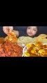 Mukbang Big fried egg, canai bread, Indian spicy chicken curry, big onions