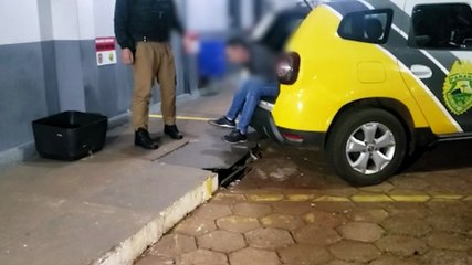 Homem é detido após ameaçar companheira