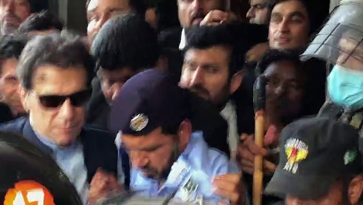 Ex primer ministro de Pakistán Imran Khan pide seguir manifestaciones