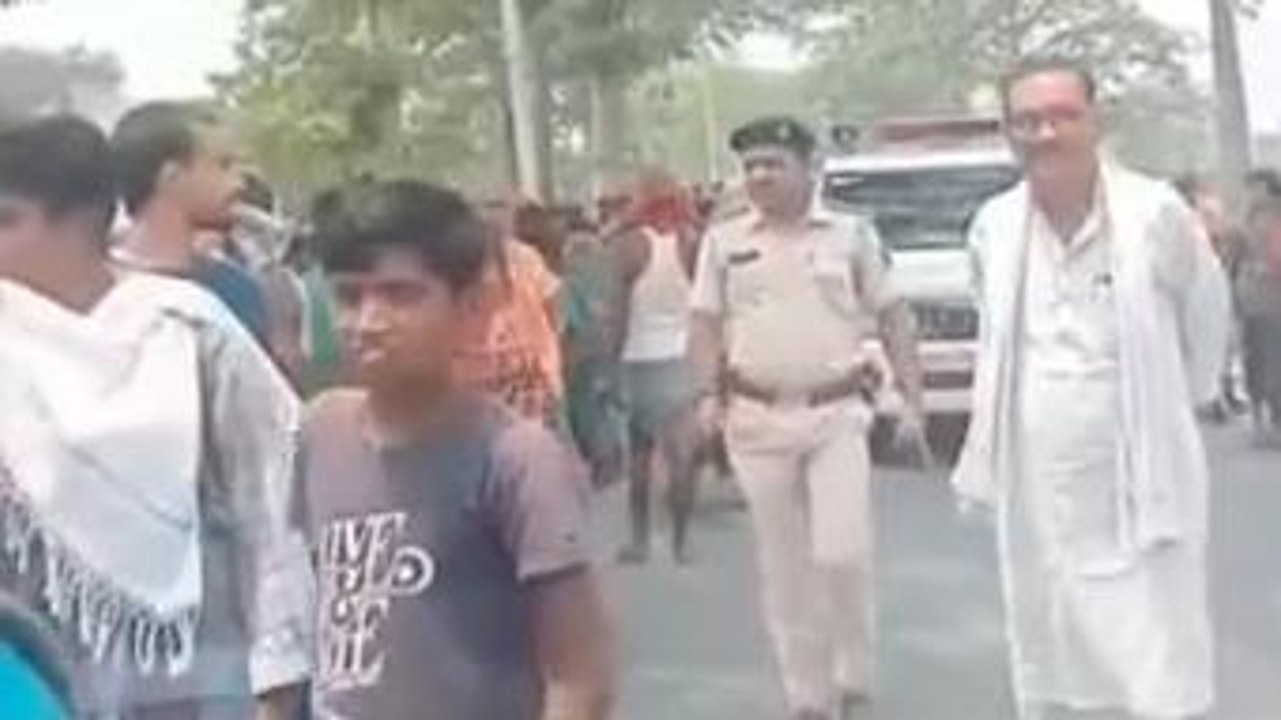 वैशाली: दो मोटरसाइकिल की भिड़ंत में एक की दर्दनाक मौत, चार की स्थिति नाजुक