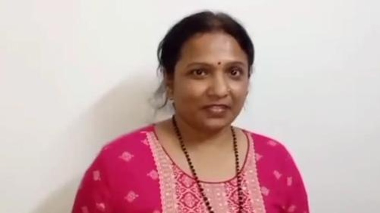मदर्स डे विशेष: मां बेटी को समझाती है एक रोटी दूसरी रोटी की मां नहीं होती, सुनिए मां के लिए कविता