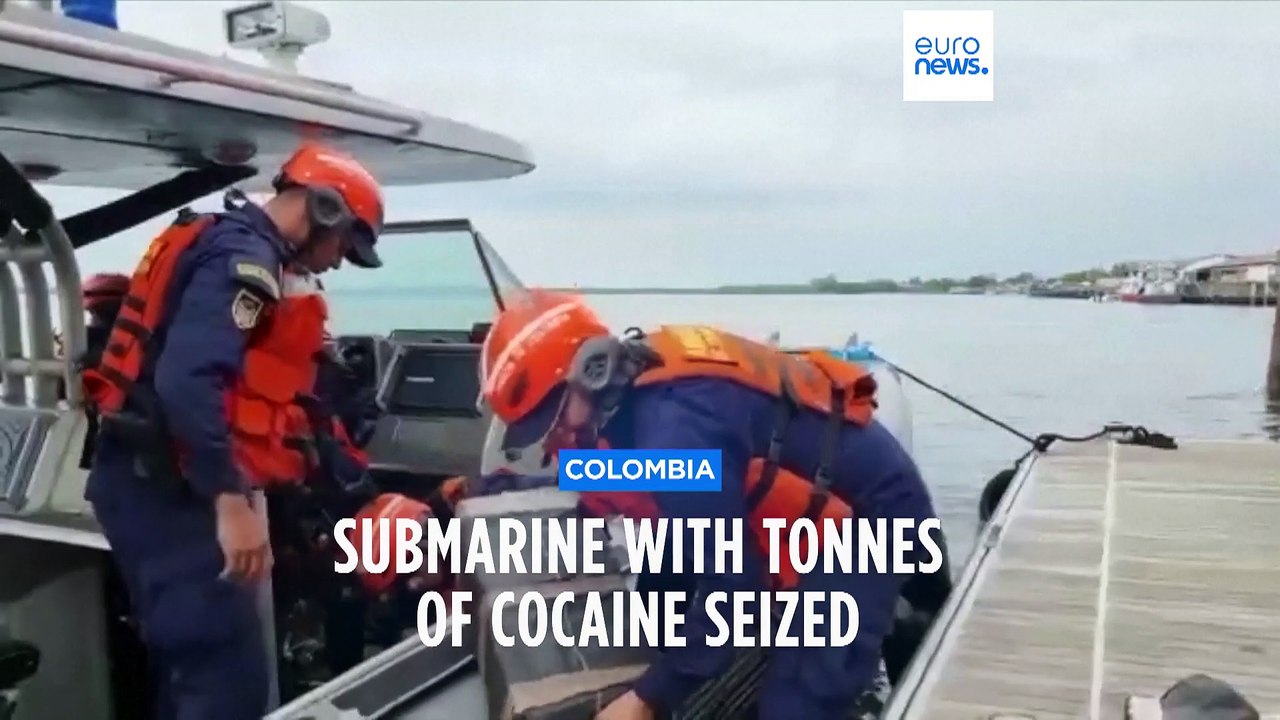 Colombian agents seize submarine carrying three tonnes of cocaine - video  Dailymotion