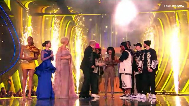 السويد تفوز في مسابقة يوروفيجن للمرة السابعة وتحقق رقما قياسيا سبقتها إليه إيرلندا