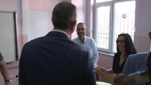 Adalet eski Bakanı Gül oyunu Gaziantep'te kullandı