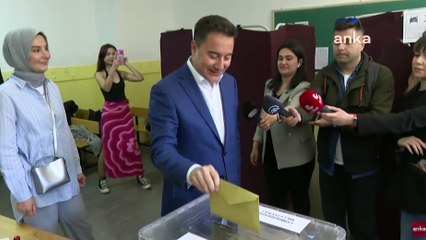 Ali Babacan, oyunu kullandı: Bütün dünyada demokrasi özlemi çeken herkes için hayırlı sonuçlar getirsin