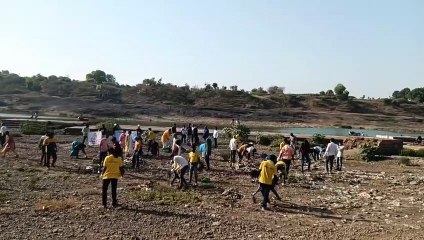 Tapti area cleaned, hundreds of people gathered