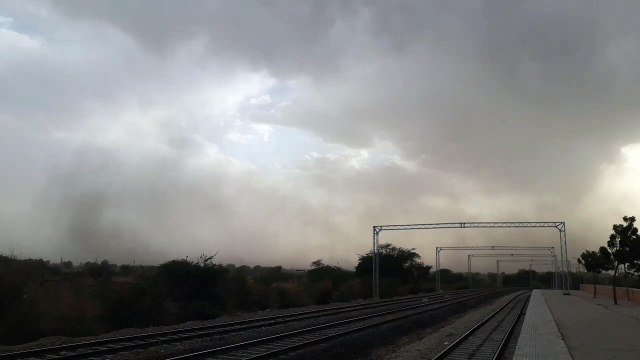 मारवाड़ में चली लू, अधिकांश स्थानों पर पारा 45 डिग्री के पास, आसमां से बरसे शोले