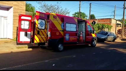 Idoso sofre queda dentro de casa e precisa de atendimento médico