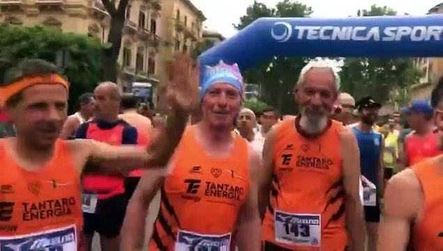Atleti ma anche tante famiglie con figli e amici a quattro zampe alla sesta edizione della StraPalermo e Strapapà