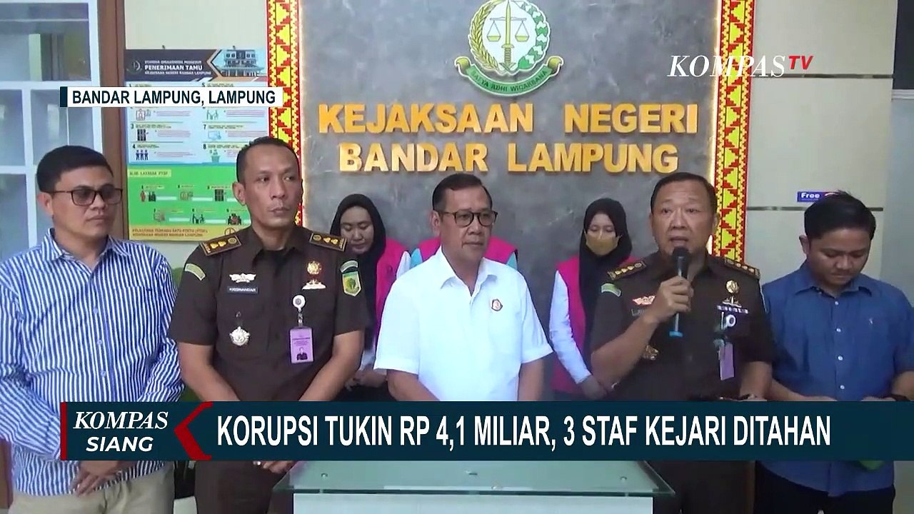 Korupsi Tukin Rp4,1 Miliar, 3 Staf Kejari Bandar Lampung Ditahan!