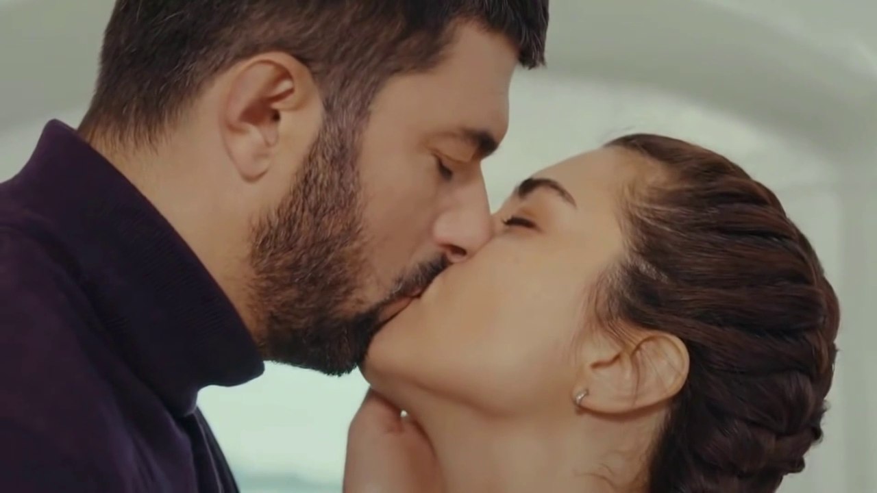 La Hija Del Embajador ❤️ Sancar encuentra a Mavi. Español HD ❤️ (Sefirin Kızı) ❤️ Con Engin Akyürek Y Tuba Büyüküstün ❤️