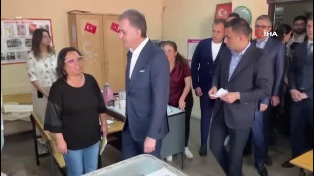 AK Parti Genel Başkan Yardımcısı ve Parti Sözcüsü Ömer Çelik TOGG ile gelip oyunu kullandı