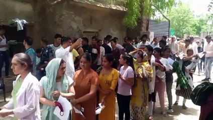 ईओ-आरओ परीक्षा की पहली पारी में 8332 अनुपस्थित, चार मिनट देरी से पहुंचने पर नहीं मिली एंट्री