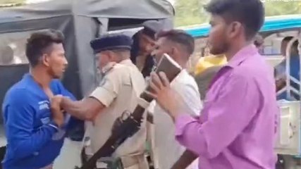 नालंदा: सेंटर पर लेट पहुंचे परीक्षार्थी परीक्षा से हुए वंचित, हुआ जमकर हंगामा, देखें वीडियो