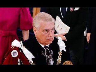 Le foto del servizio fotografico dell'incoronazione del principe Andrew con Charles "è improbabile