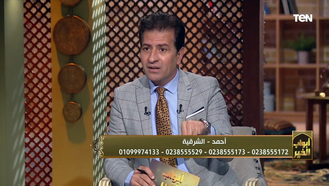 متصل ينفعل على عالم أزهري بسبب الجن.. وجاء الرد القوي "شاهد ماذا حدث"