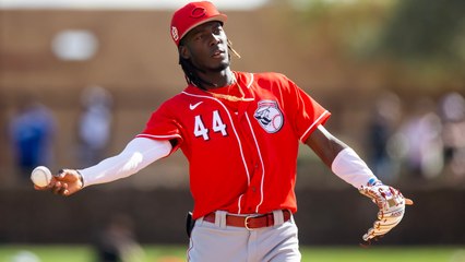 MLB Prospect Watch: Elly De La Cruz's Bright Future 🌟