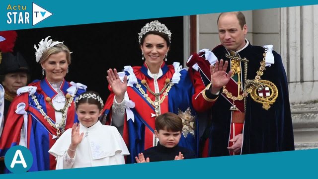 Princesse Charlotte : sang-froid d'Elizabeth II, espièglerie de Lady Di, elle éclipse ses frères