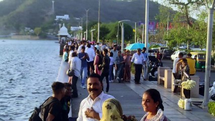 Video... शाम ढले ठंडी बयार का आनंद उठाते शहरवासी