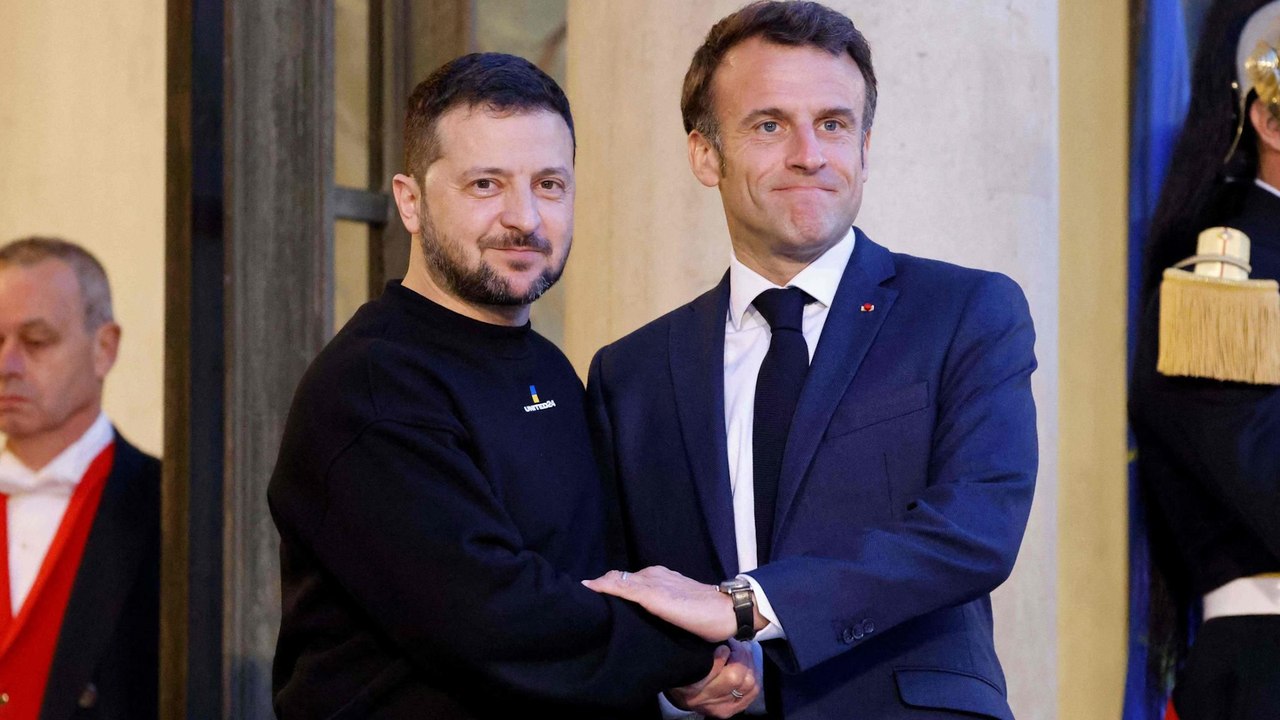 Guerre en Ukraine : Zelensky en visite éclair à Paris pour un dîner avec  Macron - Vidéo Dailymotion