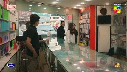 Kya Dawood Ne Baap Se Paise Udhar Liye... #mayaali #bilalashraf - Yunhi - FLO Digital