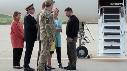 فرنسا ستقدم عشرات المركبات المدرّعة والدبابات الخفيفة للجيش الأوكراني