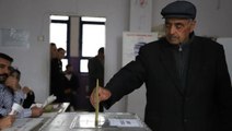 CHP'den 21 yıl sonra bir ilk! İnan Akgün Alp, Kars 1. sıradan seçilerek milletvekili oldu