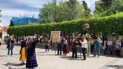 Procesión y baile en honor a San Isidro en la ciudad de Guadalajara.
