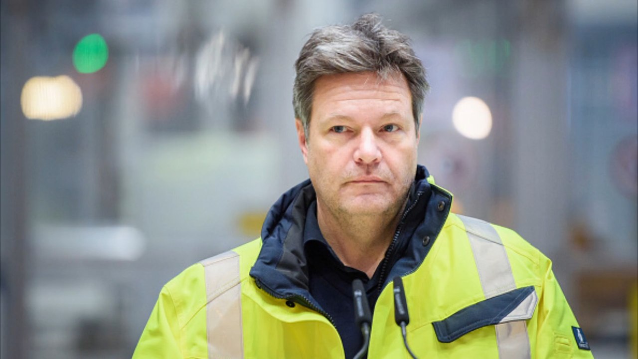 Wegen Habecks Terminalplänen: Café benennt sich um