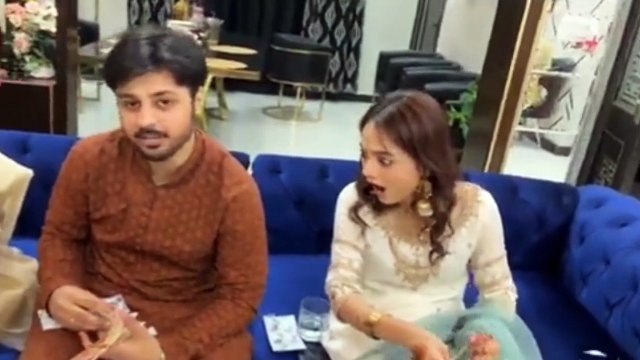 Areeb ne di iqra ko eidi // sistrology