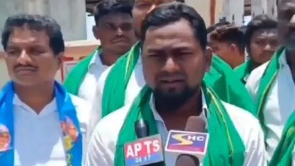 చెన్నూర్: జిల్లా కలెక్టరేట్ ఎదుట ధర్నా