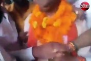 Video: चुनाव के बाद का जश्न! हार के बाद BSP प्रत्याशी ने BJP पार्षद को जड़ा थप्पड़, BJP कार्यकर्ताओं ने लिया बदला