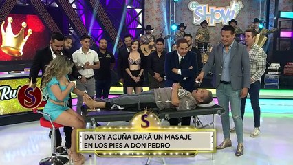 Datsy da sensual masaje a su nuevo tío