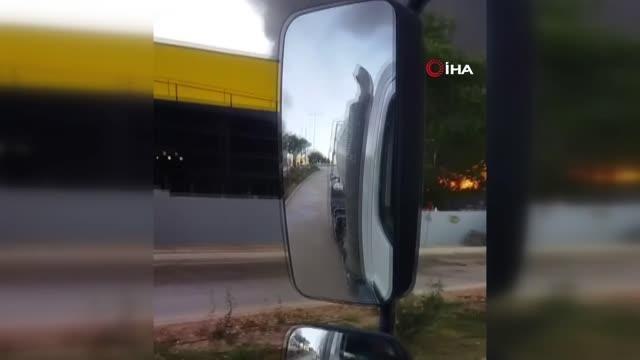Adana'da köpük fabrikasında büyük yangın