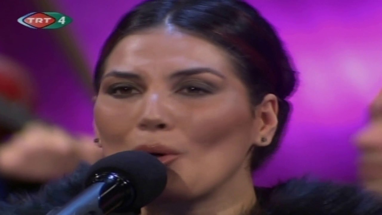 Lale Mumcu / Rüzgarlara kapılmış kuru yaprak misali