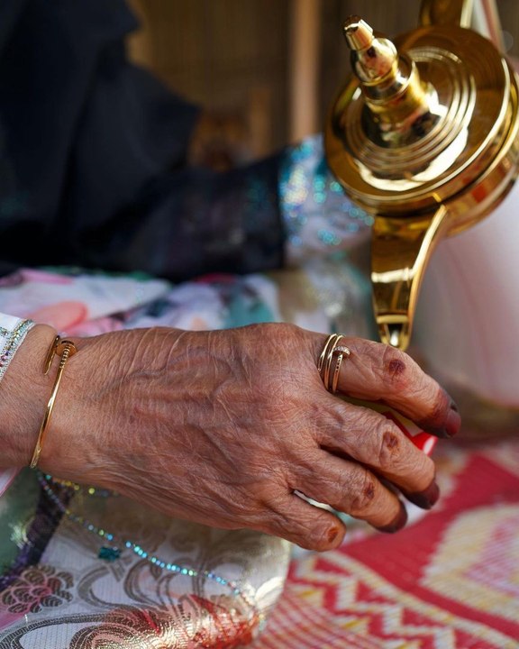 فنجان قهوة يجمع الأجيال بدبي في مسابقة مميزة..