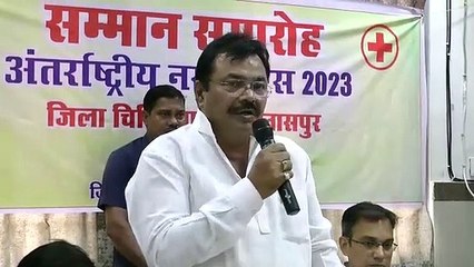 डॉक्टरों के उपस्थित न होने पर नर्सें भी मरीजों की जान की रक्षा करते आ रही हैं: कलेक्टर