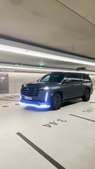 Cadillac Escalade 2022 with ESTHETE widebody kit