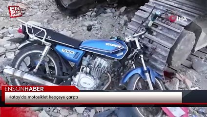 Hatay'da motosiklet kepçeye çarptı