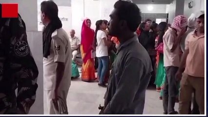 Скачать видео: सिवान: हत्या करने पहुंचे सुपारी किलर को ग्रामीणों ने दौड़ाकर पकड़ा, हथियार बरामद