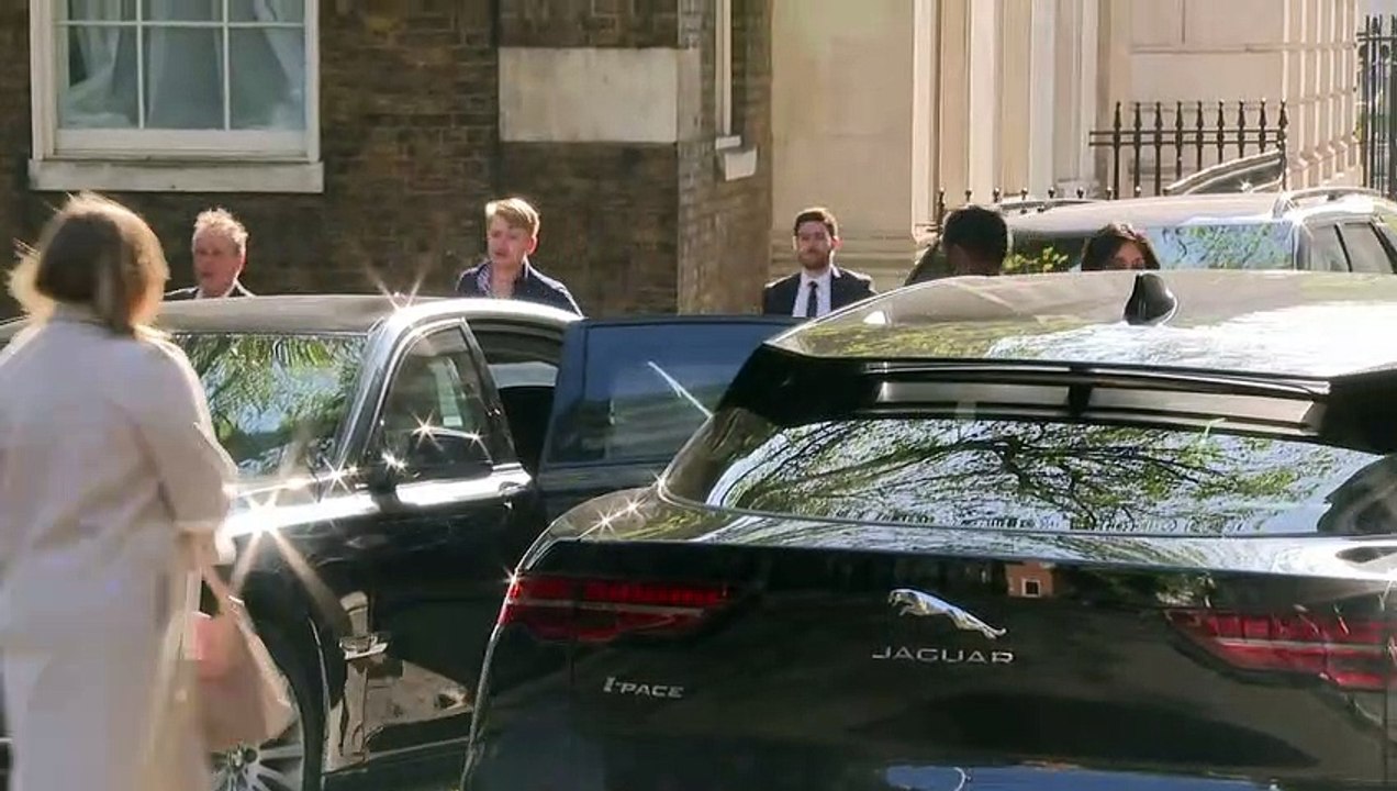 Cabinet members arrive at Downing Street ahead of PM meeting