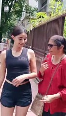 Ananya Pandey का Short में दिखा बोल्ड लुक