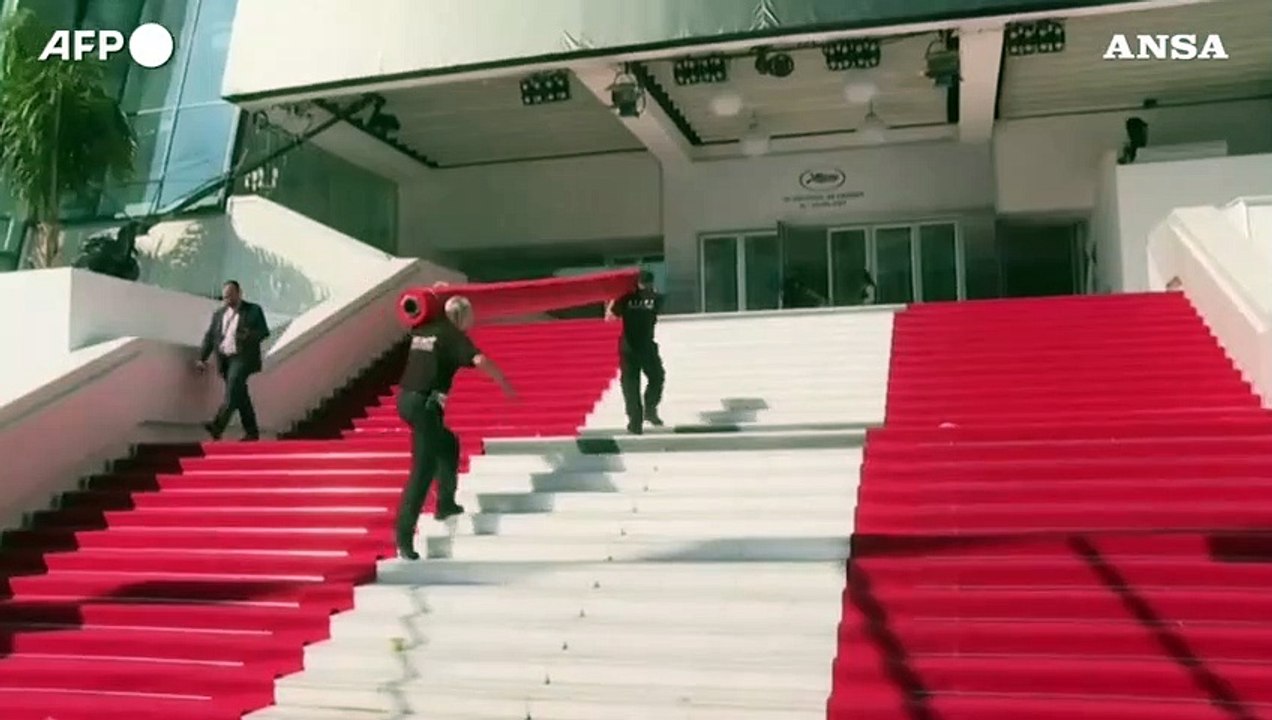 Cannes, steso il tappeto rosso: festival pronto a partire