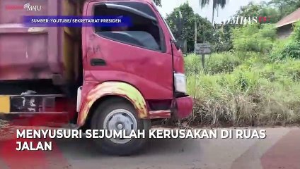 Ekspresi Jokowi Saat Cek Jalan Rusak di Jambi