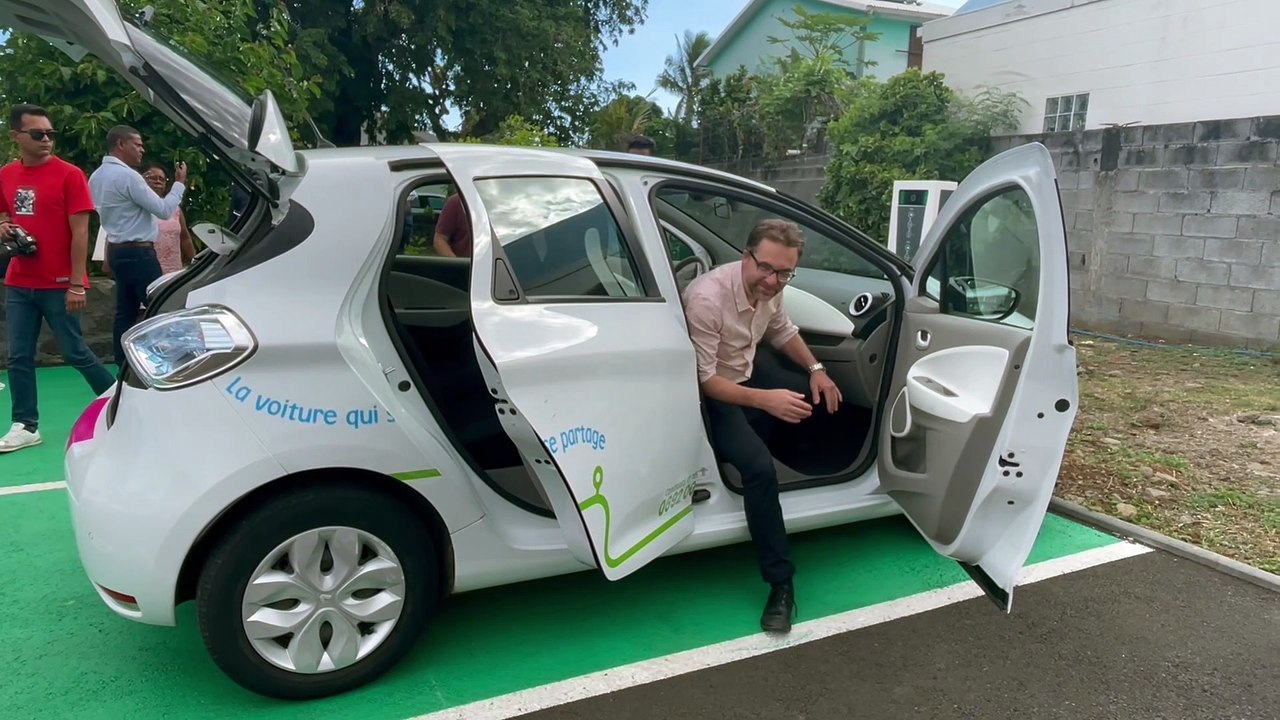 La CIVIS lance à Bois d'Olives le premier service d'autopartage de l'île