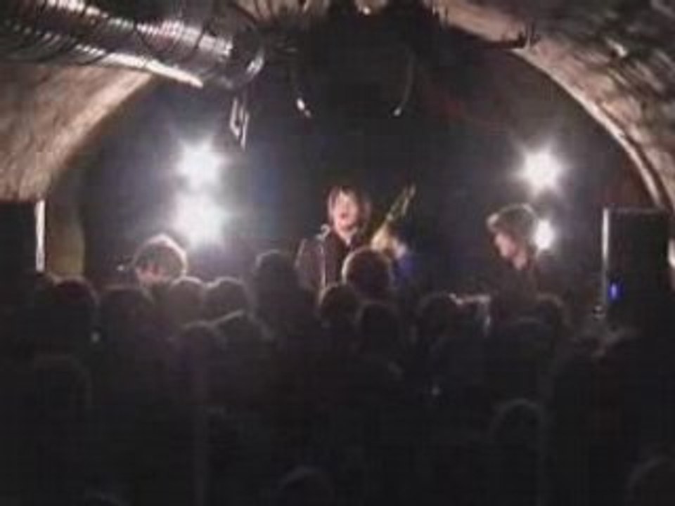 Brats Malicieuse Vicieuse Mécanique Ondulatoire Mars