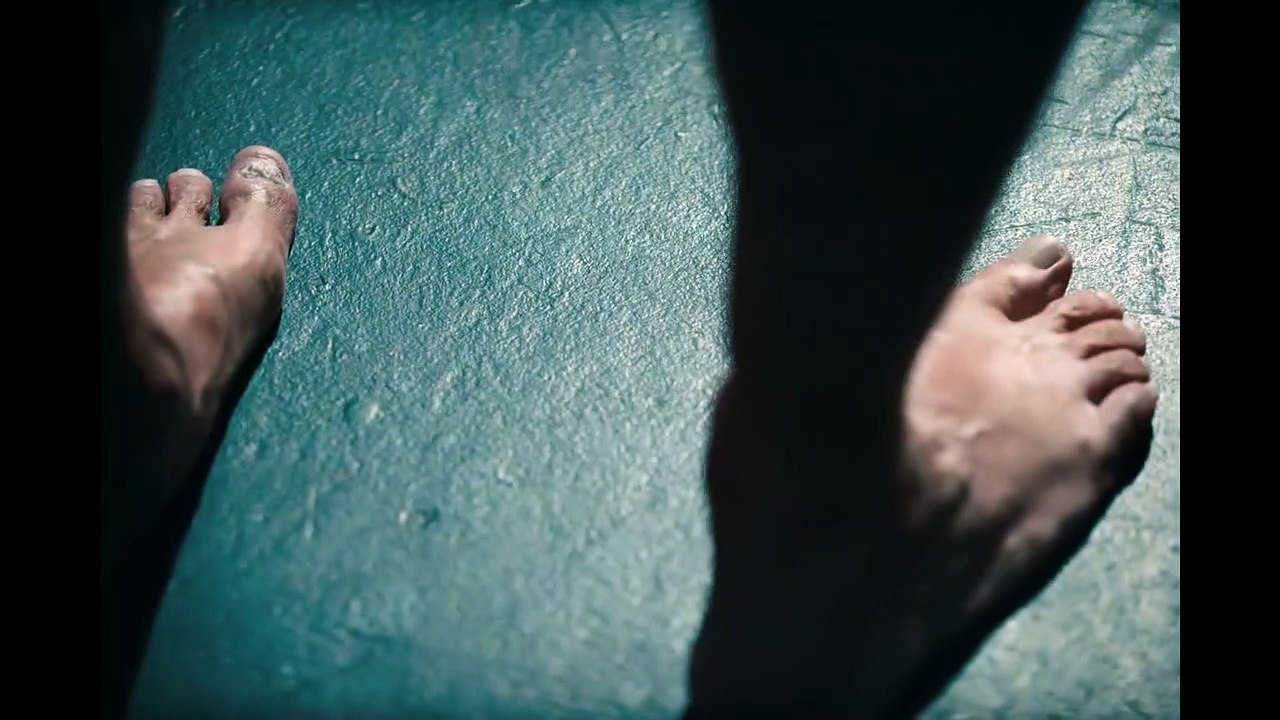 Man in Black EXTRAIT VF "De bas en haut"