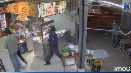 รวบกลุ่มโจ๋ไล่ฟันอริในร้านก๋วยเตี๋ยว ดับ 1 เจ็บ 1 อ้างชำระแค้นเพื่อน (มีคลิป)